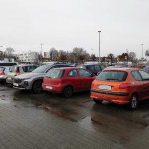 Parking CH Karolinka w Opolu płatny