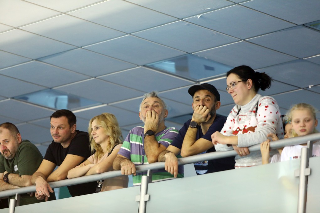 Zawody pływackie w Opolu. 200 młodych pływaków rywalizowało o puchar św. Mikołaja