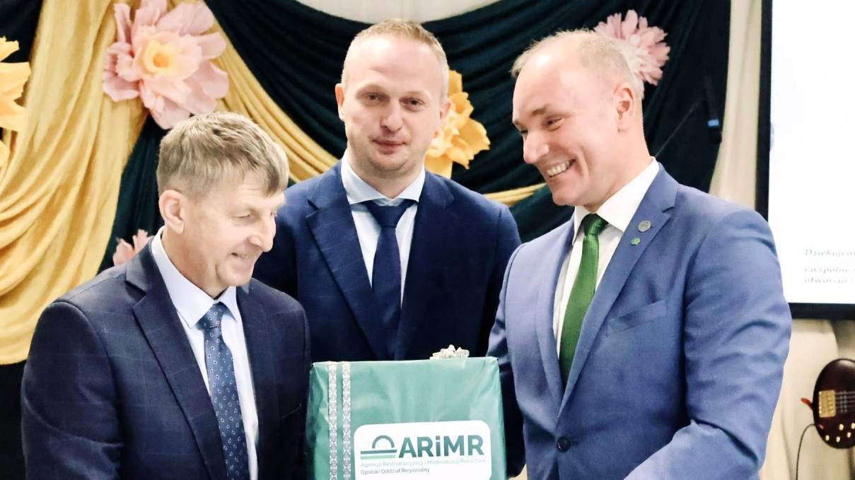 PSL bierze wszystko w opolskiej agencji, Lewica na lodzie