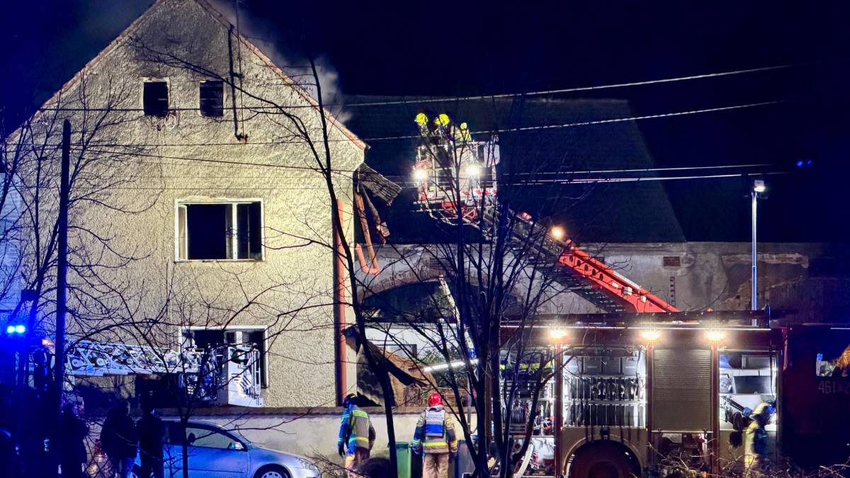 Pożar domu w Otmuchowie. Jedna osoba nie żyje, cztery w szpitalu
