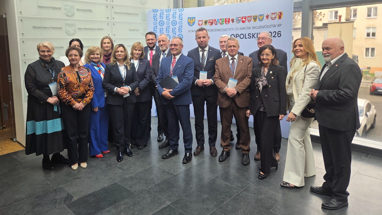 Przewodniczący sejmików z całej Polski chcą obowiązkowej edukacji regionalnej. Uchwała w Opolu