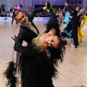 Parkiet w Gogolinie rozgrzany do czerwoności. Trwa Grand Prix Polski w tańcu