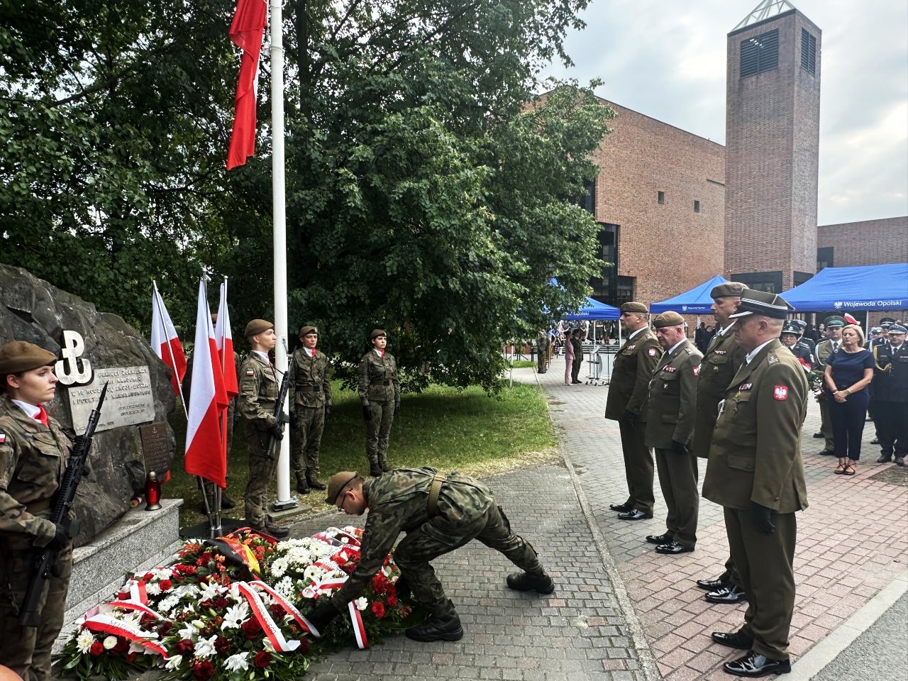 82 lata temu powstańcy walczyli o naszą wolność. Sanitariuszka: „Myśleliśmy, iż ktoś nam pomoże”