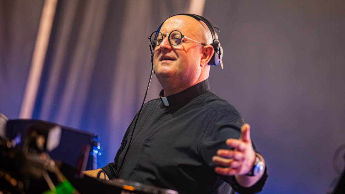 Padre Guilherme krytykowany przez… konserwatystów. „To nie ewangelizacja”